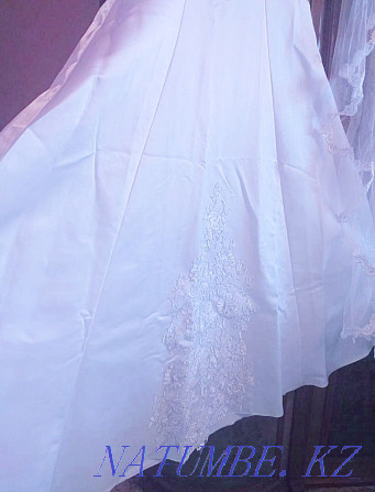 Продаётся белоснежное красивое свадебное платье Щучинск - изображение 1