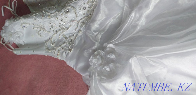Продам красивое свадебное платье! Караганда - изображение 4