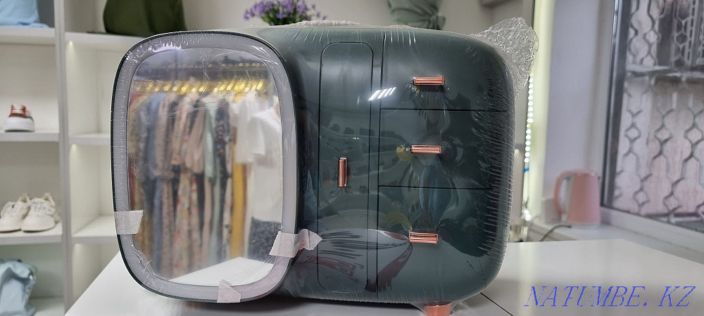 Cosmetic bag/Container Кайтпас - photo 1