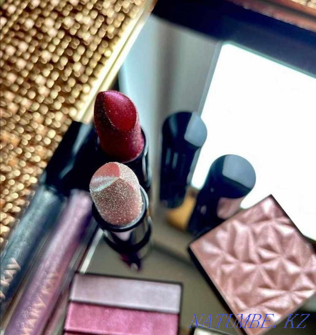 Glitter lipstick extraordinary lipstick Atyrau - photo 5