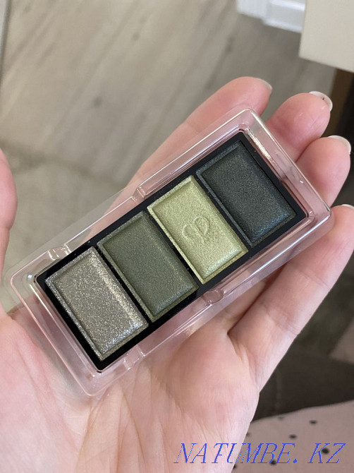 Люксовая косметика из личной крллекции Астана - изображение 6