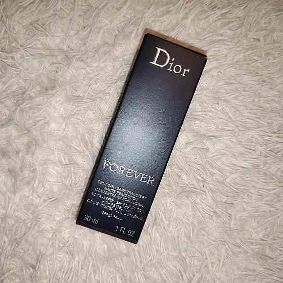 Продам матовый тональный крем Dior Skin Forever Matte  Алматы