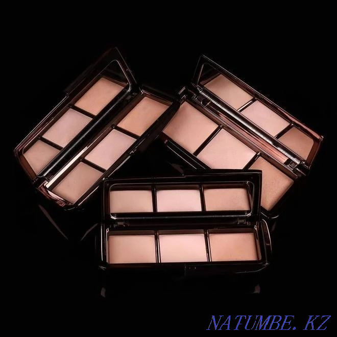 Hourglass Ambient Lighting Facial Palette Almaty - photo 1