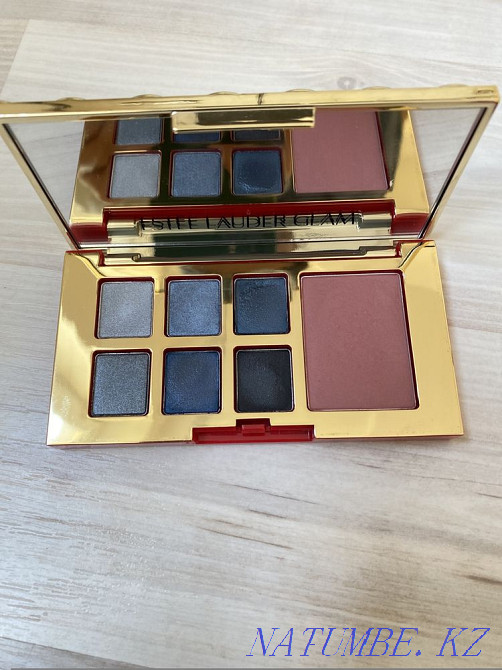 Estee Lauder shadows Большой чаган - photo 3