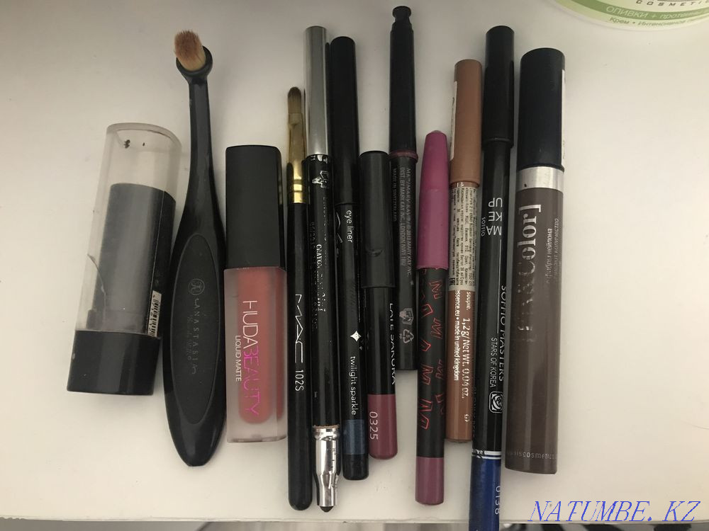 Pencils, lipsticks Almaty - photo 1