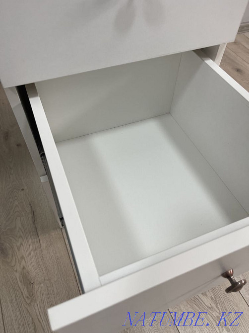 Продается маникюрный стол Караганда - изображение 2