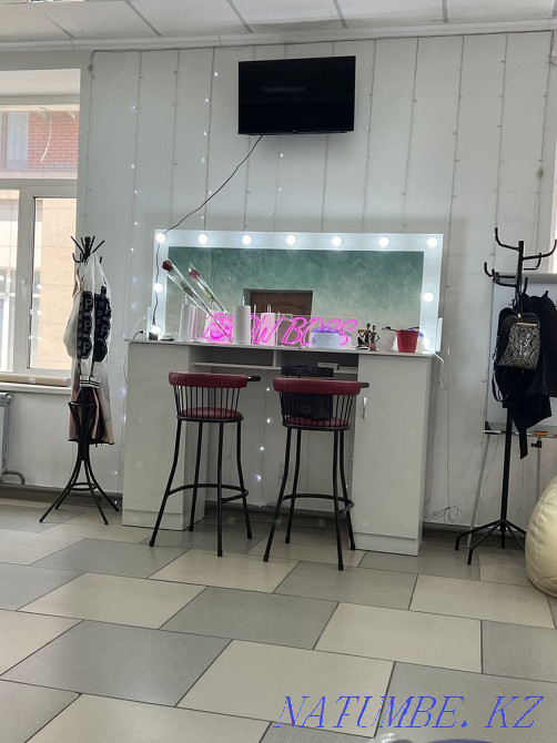 Визажное зеркало. Стол с зеркалом. Визажный стол Семей - изображение 1