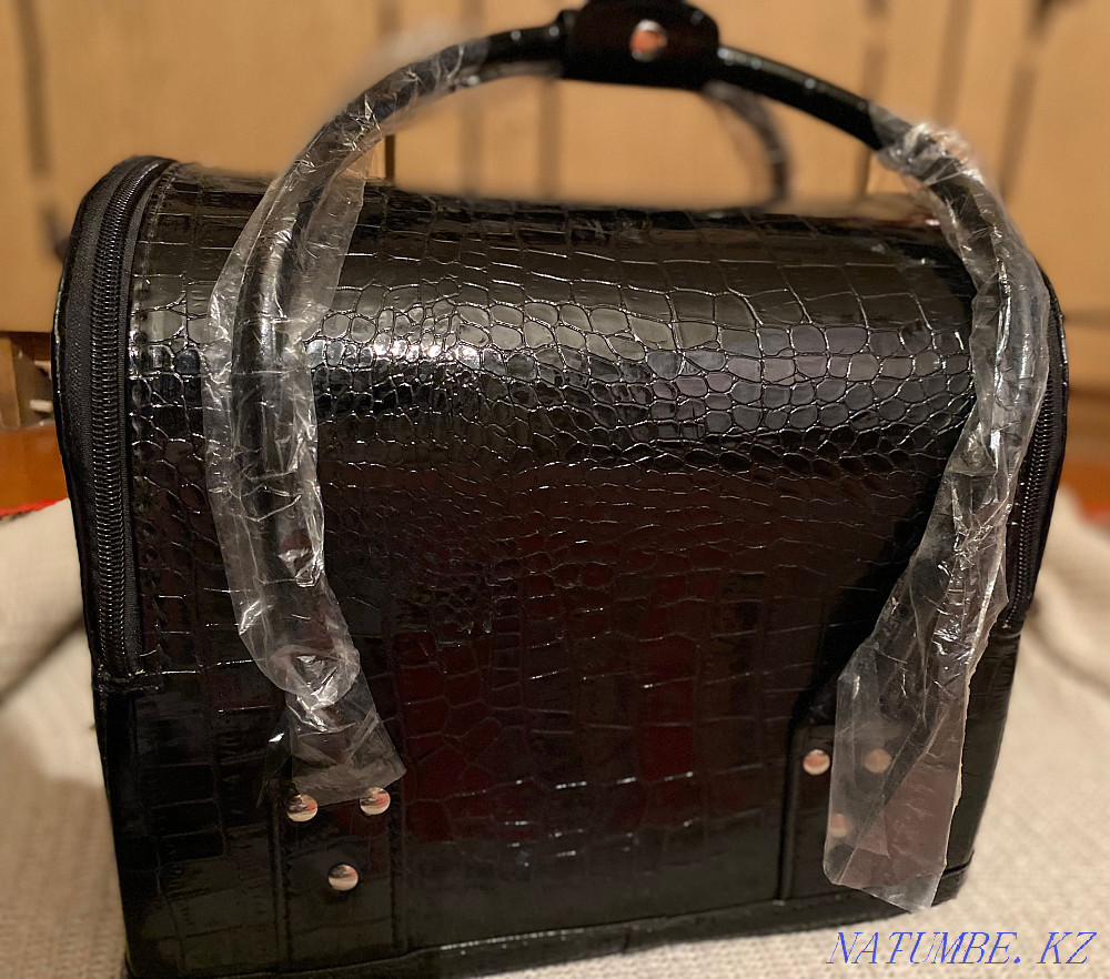 Case for makeup artist Aqtau - photo 2