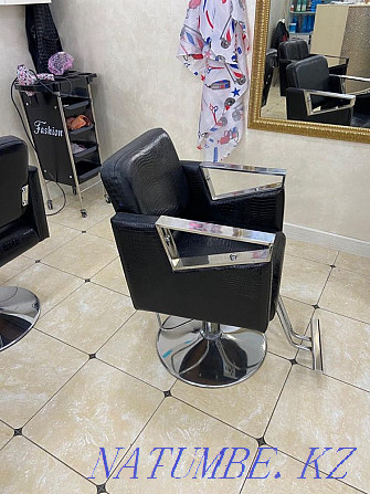 Urgent sale of hairdressing chairs!  - photo 2