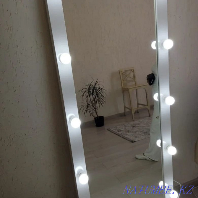 Illuminated mirror Акжар - photo 1