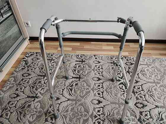 Продам ходунки для инвалидов Жарсуат