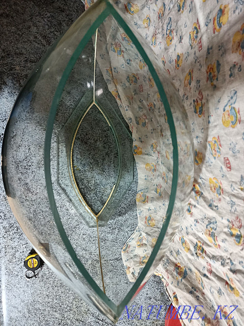 Продам аквариум для рыбок в хорошем состоянии не протекает компактный Уральск - изображение 2