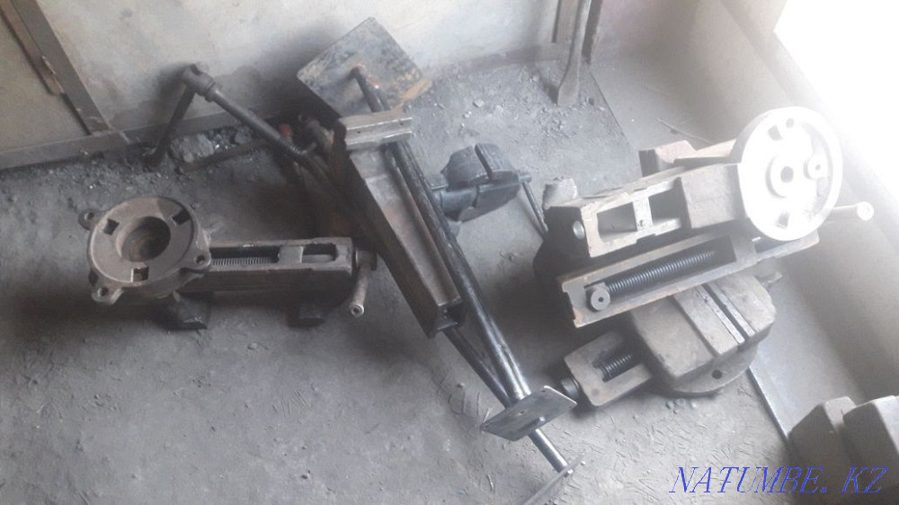 Тиски СССР разные от 3000до 30000т торга есть не пишите Темиртау - изображение 1