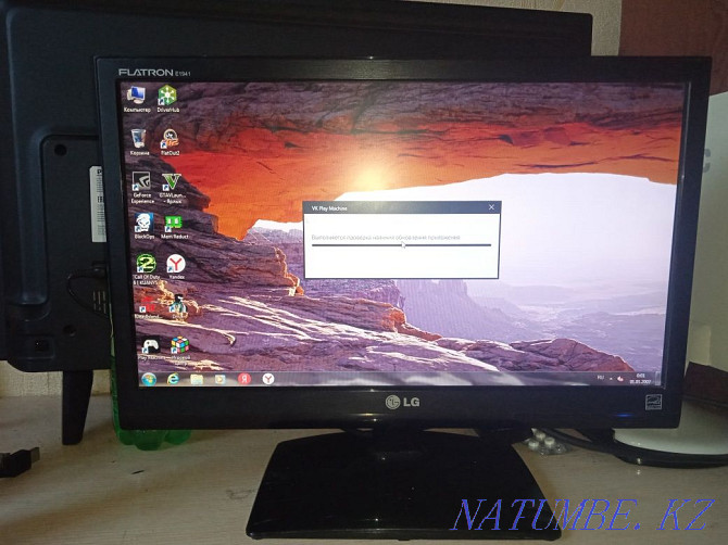 I will sell two LCD TVs 82 cm. Monitors and System Units Tekeli - photo 2