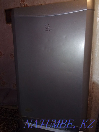 Selling 2-chamber refrigerator Indesit worker Aqtobe - photo 4