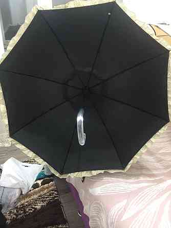 Продам женские зонты в идеальном состояние 2шт Астана