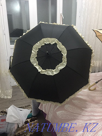 Продам женские зонты в идеальном состояние 2шт Астана - изображение 1