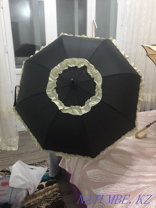 Продам женские зонты в идеальном состояние 2шт Астана - изображение 1