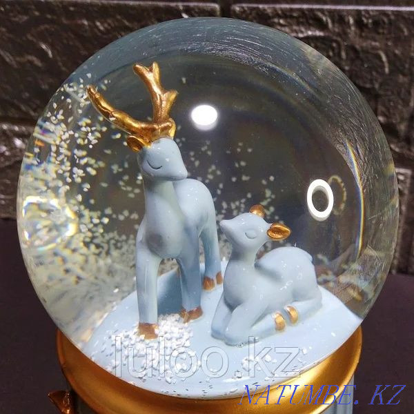 Musical snow globe "Deer with a deer", 16cm. Almaty - photo 3