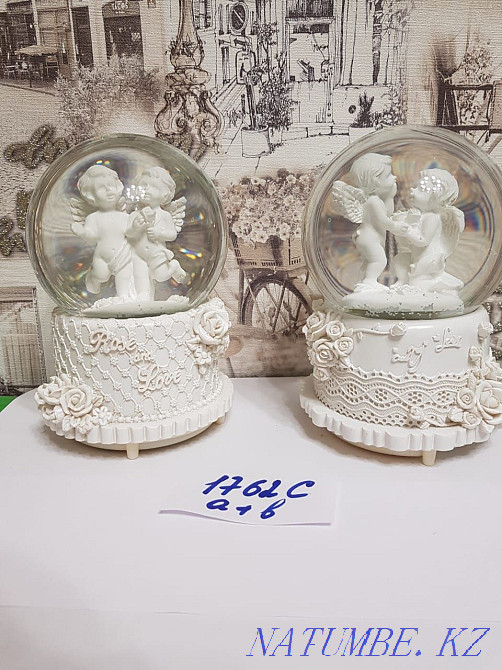 Musical snow globe "Angels", 16cm. Almaty - photo 3