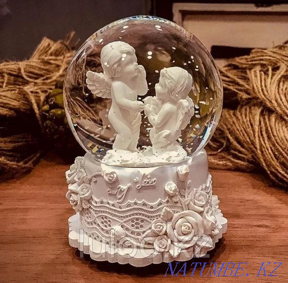 Musical snow globe "Angels", 16cm. Almaty - photo 1