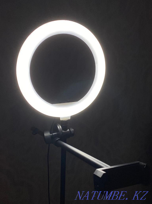 Ring lamp and tripod for shooting from above Almaty - photo 1