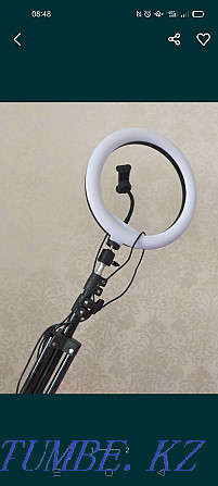 Bargain. Selfie lamp + tripod for sale. Suitable for all types of smartphones. Abay - photo 1