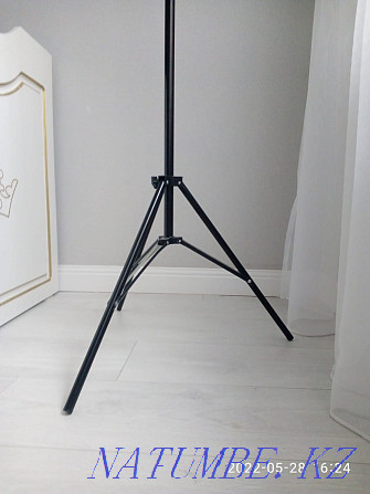 Tripod for light bulb, phone, camera. Astana - photo 1