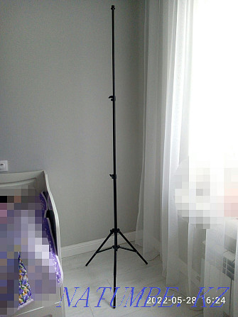 Tripod for light bulb, phone, camera. Astana - photo 2