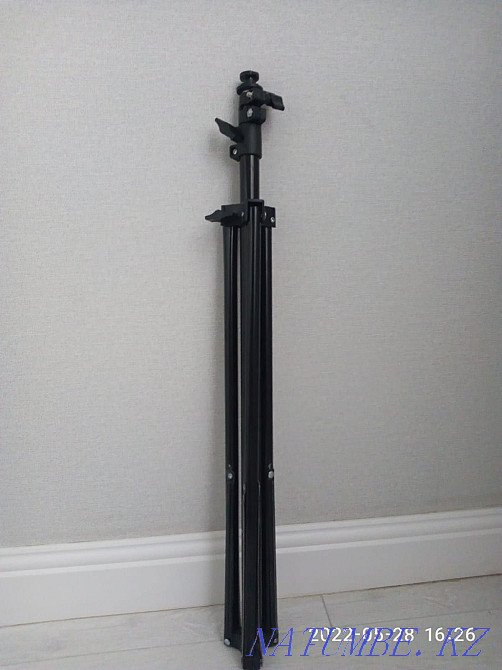 Штатив для светавой лампы,телефона, камеры. Астана - изображение 3