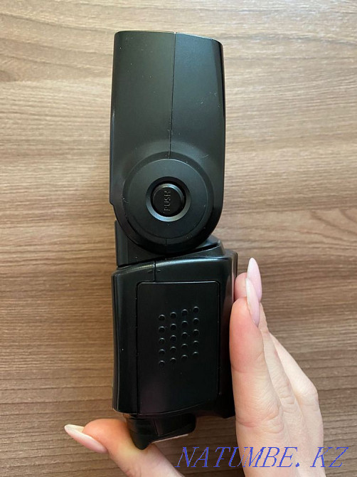 Вспышка Canon speedlite 430ex ii Алматы - изображение 3