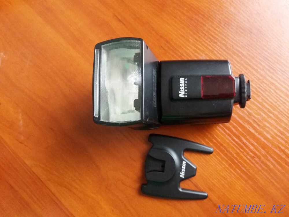 I will sell Flash Nissin Di600 in a good condition. Almaty - photo 1