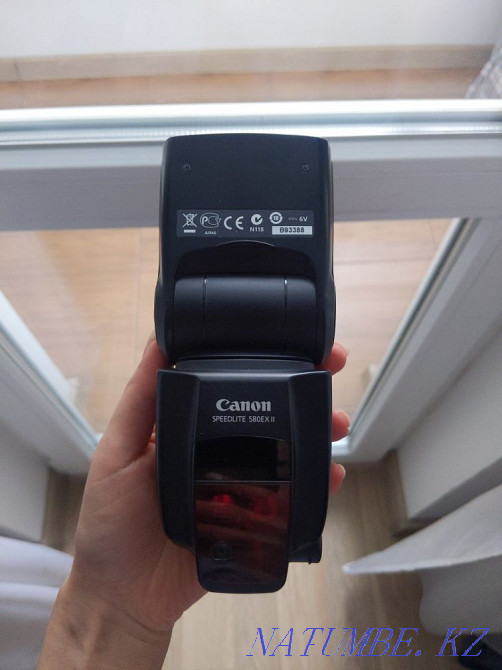 Фотовспышка Canon 580 EX II Астана - изображение 2