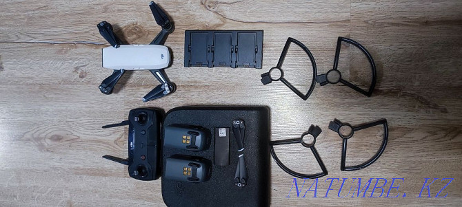 Dji spark quadcopter in good condition Almaty - photo 1