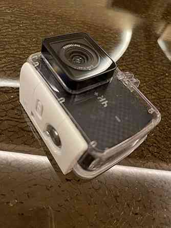 Продам экшн камеру Yi 4k plus + макро объектив Pavlodar
