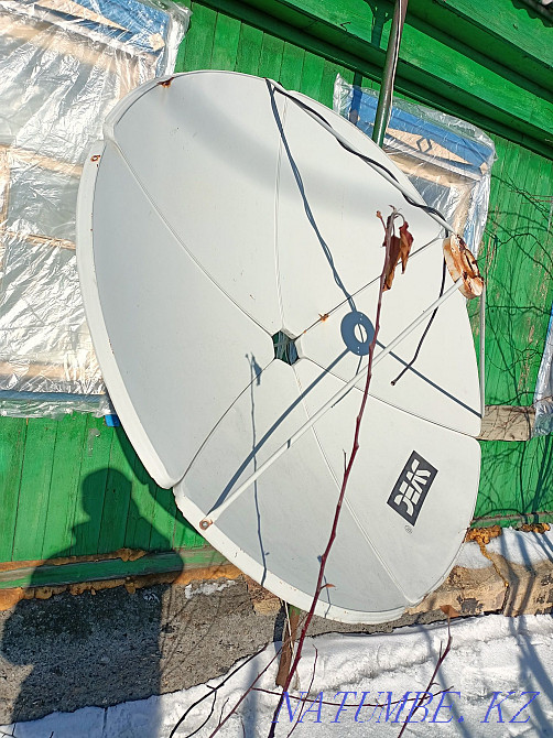 Антенна спутник толька тарелка без нечего продам или обменяю на курицу Макинск - изображение 1
