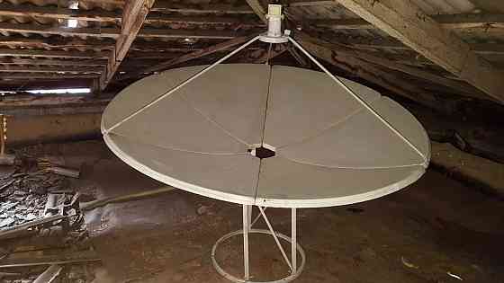 Спутниковая антенна - тарелка.  Алматы