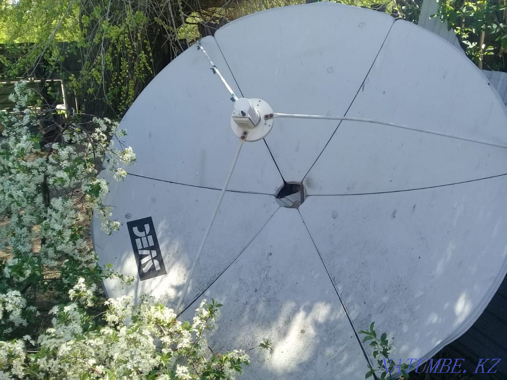 Satellite antenna  - photo 1