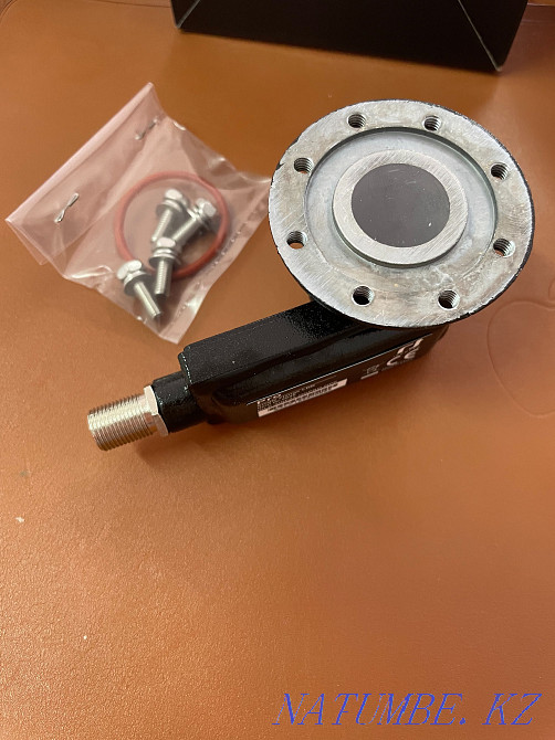 Спутниковый конвертер Inverto IDLP-SINF02 Universal Single Flange LNB Алматы - изображение 4