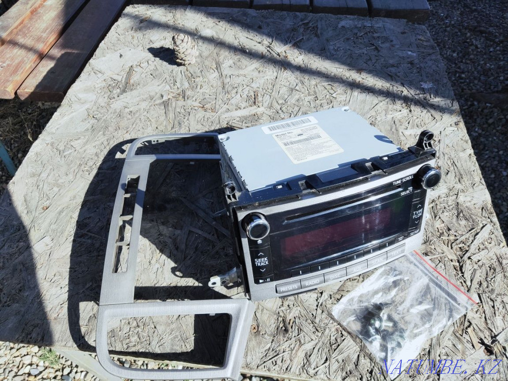 Radio Toyota Venza (original) Semey - photo 1