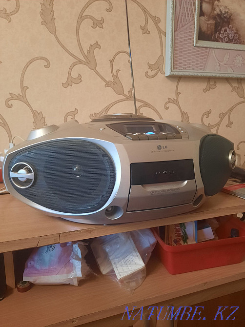 I will sell the tape recorder Муткенова - photo 2