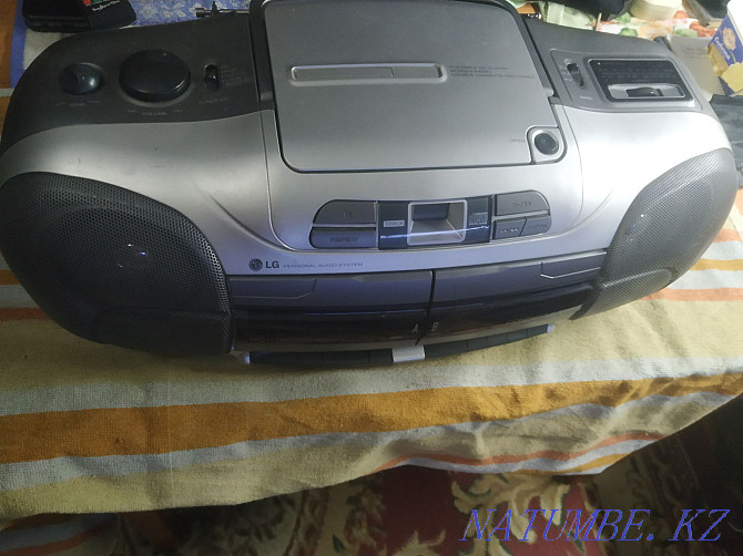 CD radio recorder LG. CD-583X Almaty - photo 1