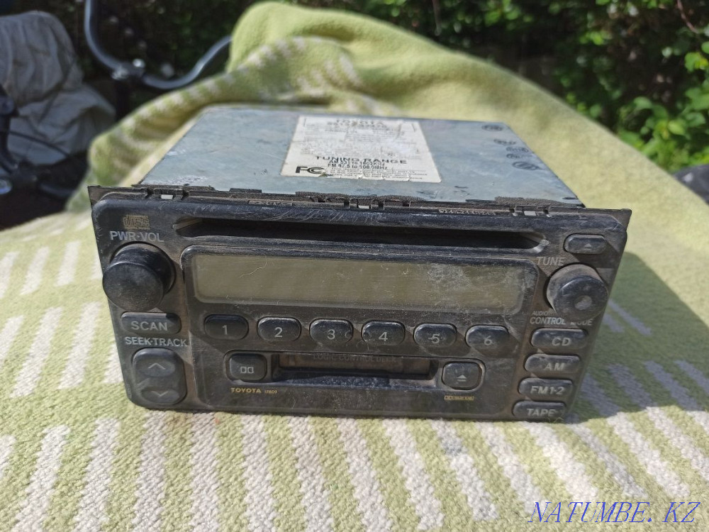 Магнитола штатная от Тайоты камри 30 Актобе - изображение 1