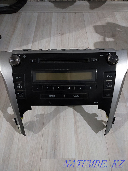 Toyota Camry, магнитофон оригинал Кайтпас - изображение 1