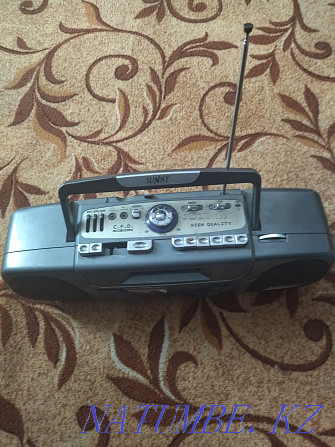 I will sell the tape recorder for spare parts working Shemonaikha - photo 2