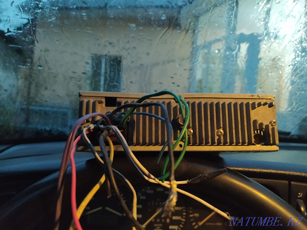 Магнитола . Оба дисковые , флешка, aux торг уместен Тараз - изображение 1