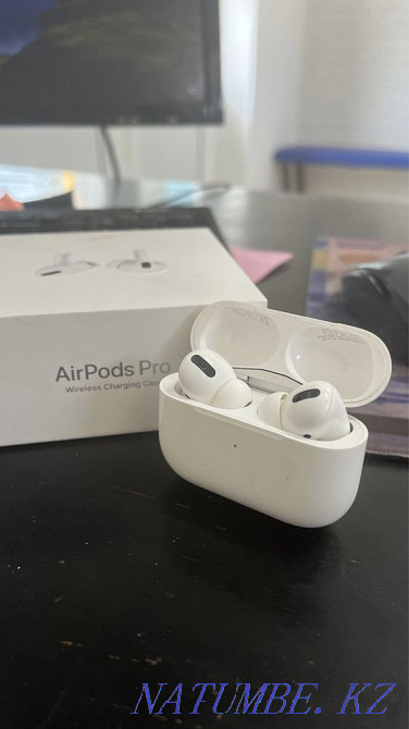 Что лучше air или pro. Airpods pro 2 характеристики вес. Наушники apple earpods pro 2. Macbook air 13 цвета. Наушники realme buds air.