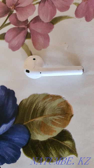 Sell left ear and right ear from Airpods 2 Astana - photo 6