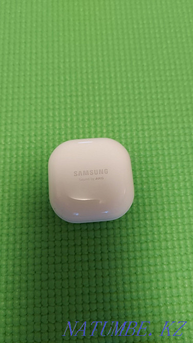 Продам наушники Samsung buds live Усть-Каменогорск - изображение 1