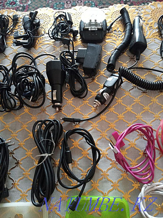 Chargers, cords, headphones, etc. Used and new. Esik - photo 2